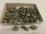 Ca. 100x Pyriet clusters – kavel bij Onlineveilingmeester, Gramsbergen