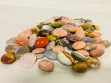 Ca. 120x Handstenen mix S – foto 2 – kavel bij Onlineveilingmeester, Gramsbergen