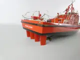 Model brandweerboot Düsseldorf Feuerlöschboot 2 – foto 6 – kavel bij De Kringwinkel, Heverlee
