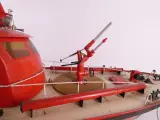Model brandweerboot Düsseldorf Feuerlöschboot 2 – foto 10 – kavel bij De Kringwinkel, Heverlee