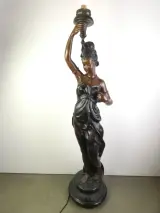 Imposante sculpturale vloerlamp in Art Nouveau-stijl – kavel bij De Kringwinkel, Heverlee