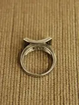 Sterling zilveren ring met zwarte en kleurloze stenen – foto 2 – kavel bij De Kringwinkel, Antwerpen