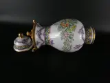 Limoges porseleinen dekselvaas met bloemendecor – foto 4 – kavel bij De Kringwinkel, Heverlee