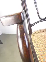 Vintage Thonet-stijl armstoel met rotanzetting – foto 15 – kavel bij De Kringwinkel, Heverlee