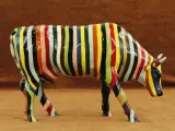 CowParade – Striped – Cary Smith – New York 2000 – Grote verzameleditie – foto 2 – kavel bij De Kringwinkel, Antwerpen