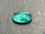 Edelsteen - 7.78 carat groene smaragd (gecertificeerd) – foto 2 – kavel bij Onlineveilingmeester