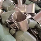 Partij veldflessen, pannen en canteen cups – foto 5 – kavel bij Domeinen Roerende Zaken, Groningen