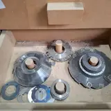 Freesbank met rollen aanvoer en divers toebehoren Griggio, T220 en GV/4, bouwjaar 2003 – foto 12 – kavel bij Onlineveilingmeester, Almere