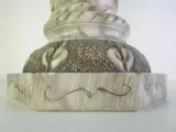Decoratieve verlichte Marmerlook Zuil / Pilaarlamp – foto 2 – kavel bij De Kringwinkel, Heverlee
