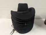 Ca. 18x Cowboy hoed vilt, zwart, 56 - 58 – kavel bij Onlineveilingmeester