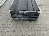 Ca. 50x Zweeds Rabat Zwart Gecoat, 16x195mm, lengte 300cm – foto 3 – kavel bij Onlineveilingmeester