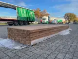 Ca. 126x Guyana Teak Latten Geschaafd Gevingerlast, 27x45mm, lengte 400cm – foto 2 – kavel bij Onlineveilingmeester