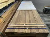 Ca. 80x Guyana Teak Vlonderplanken Gevingerlast, 27x70mm, lengte 400cm – kavel bij Onlineveilingmeester