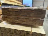Ca. 80x Guyana Teak Vlonderplanken Gevingerlast, 27x70mm, lengte 400cm – foto 3 – kavel bij Onlineveilingmeester