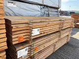 Ca. 70x Douglas Planken Fijnbezaagd, 22x200mm, lengte 300cm – foto 4 – kavel bij Onlineveilingmeester