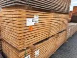 Ca. 135x Douglas Planken Fijnbezaagd, 22x200mm, lengte 300cm – foto 4 – kavel bij Onlineveilingmeester