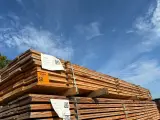 Ca. 60x Douglas Planken Fijnbezaagd, 18x200mm, lengte 400cm – foto 4 – kavel bij Onlineveilingmeester
