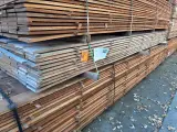Ca. 66x Guyana Teak Beschoeiingsplanken, 20x150mm, lengte 450cm – foto 4 – kavel bij Onlineveilingmeester