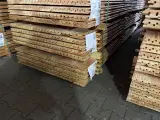 Ca. 80x Douglas Design – Triple – Deens profiel, 22x142mm, lengte 500cm – foto 5 – kavel bij Onlineveilingmeester