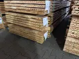 Ca. 80x Douglas Design – Triple – Deens profiel, 22x142mm, lengte 500cm – foto 5 – kavel bij Onlineveilingmeester
