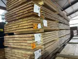 Ca. 80x Douglas Design – Triple – Deens profiel, 22x142mm, lengte 500cm – foto 5 – kavel bij Onlineveilingmeester