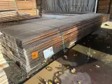 Ca. 144x Douglas Wisselsponning/Halfhoutsrabat, 18x190mm, lengte 500cm – foto 3 – kavel bij Onlineveilingmeester