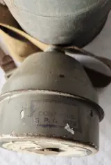 Belgisch gasmasker type L.702 – foto 7 – kavel bij De Kringwinkel, Lochristi