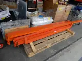 Ca. 10x Restanten liggers palletstelling, oranje – kavel bij Onlineveilingmeester, Assen