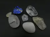 Verzameling mineralen, fossielen en schelpen met opbergdoos – foto 10 – kavel bij De Kringwinkel, Heverlee