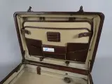 Vintage leren aktetas met cijferslot – foto 2 – kavel bij De Kringwinkel, Diest