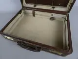 Vintage leren aktetas met cijferslot – foto 3 – kavel bij De Kringwinkel, Diest