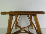 Vintage rotan krukje / bijzettafeltje – foto 3 – kavel bij De Kringwinkel, Heverlee