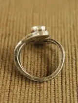 Sterling zilveren ring met groene stenen – foto 3 – kavel bij De Kringwinkel, Antwerpen