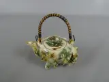 Japanse theepot schelp – kavel bij De Kringwinkel, Diest