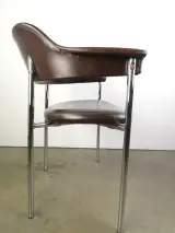 Set van 3 vintage design eetkamerstoelen – verchroomd buisframe met donkerbruine bekleding – foto 5 – kavel bij De Kringwinkel, Heverlee