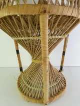 Set van 3 vintage rotan stoelen – decoratieve pauwenstoel en twee kinderstoelen – foto 12 – kavel bij De Kringwinkel, Heverlee