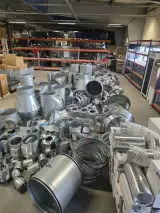 Grote partij diverse luchtkanaalbuizen en bijbehorende accessoires – foto 2 – kavel bij Onlineveilingmeester, Groningen