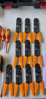 Ca. 50x Krimptangen, Accuboormachine, Elektr. Ratel, schroevendraaiers, gereedschapskoffer – foto 2 – kavel bij Onlineveilingmeester, Groningen