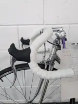 Koersfiets "ALAN" met retro onderdelen – foto 7 – kavel bij De Kringwinkel, Sint-Niklaas