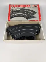 Fleischmann racebaan met auto's en accessoires – foto 7 – kavel bij De Kringwinkel, Sint-Niklaas