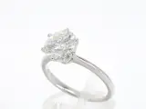 Witgouden solitair ring met 2.00 carat briljant geslepen diamant – foto 3 – kavel bij Onlineveilingmeester