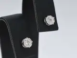 Witgouden oorbellen met diamant – foto 4 – kavel bij Onlineveilingmeester