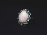 Unieke ring met diamanten en centraal koraal – foto 3 – kavel bij Onlineveilingmeester