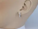 Witgouden oorbellen met diamanten – foto 2 – kavel bij Onlineveilingmeester