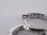 Witgouden oorbellen met diamanten – foto 7 – kavel bij Onlineveilingmeester