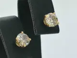 Gouden solitair oorbellen 1.60 carat – foto 4 – kavel bij Onlineveilingmeester