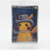 Kaart, Pokémon, Pikachu with Grey Felt Hat SVP 085 Promo, 2023 – kavel bij Domeinen Roerende Zaken, Groningen