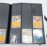 Verzamelmap met kaarten, Pokémon, o.a. Ivysaur MEW EN 002/165 – foto 24 – kavel bij Domeinen Roerende Zaken, Groningen