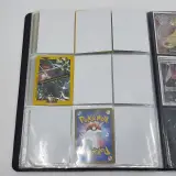 Verzamelmap met kaarten, Pokémon, o.a. Arcanine SV10 014/098, Japans – foto 18 – kavel bij Domeinen Roerende Zaken, Groningen