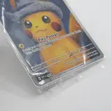 Kaart, Pokémon, Pikachu with Grey Felt Hat SVP 085 Promo, 2023 – foto 3 – kavel bij Domeinen Roerende Zaken, Groningen